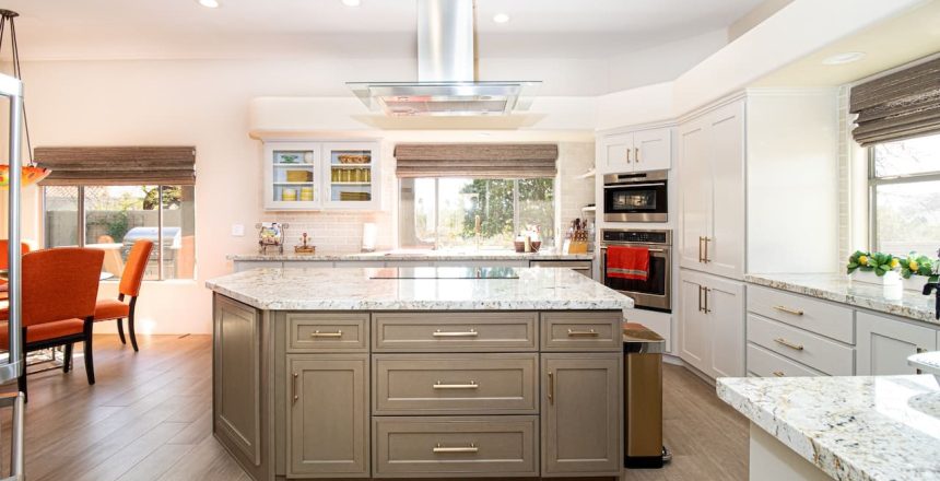 An image of a newly renovated spacious kitchen to represent part of our digital marketing service for home renovation businesses.